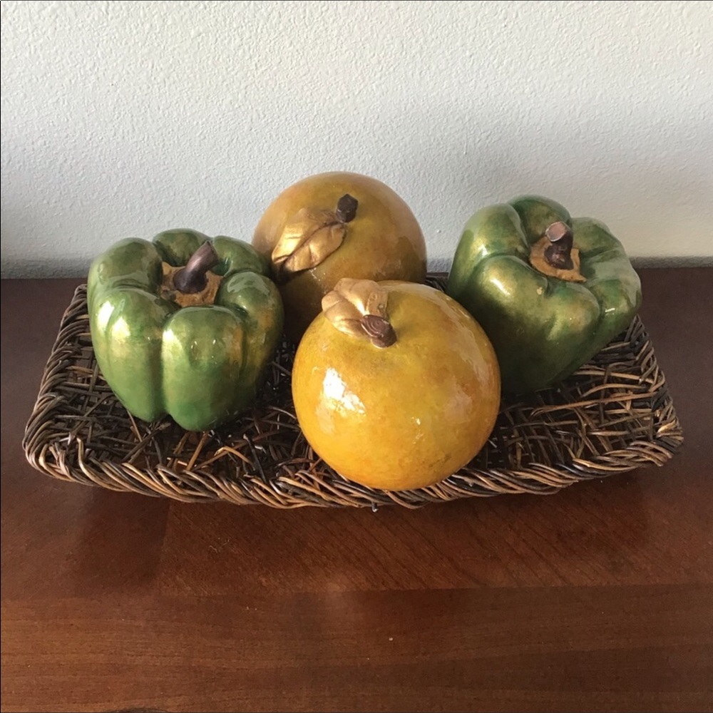 Decorative Glass (2) Oranges, (2) Bell Peppers, Basket Stand